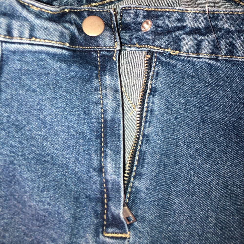 Forever21 High Rise Denim Shorts - Picture 6 of 7